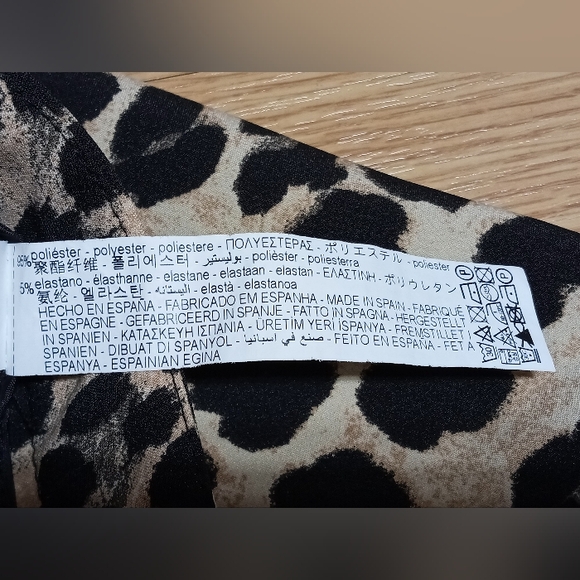 Zara leopard cropped pants. Size xs. EUC. - Picture 6 of 11